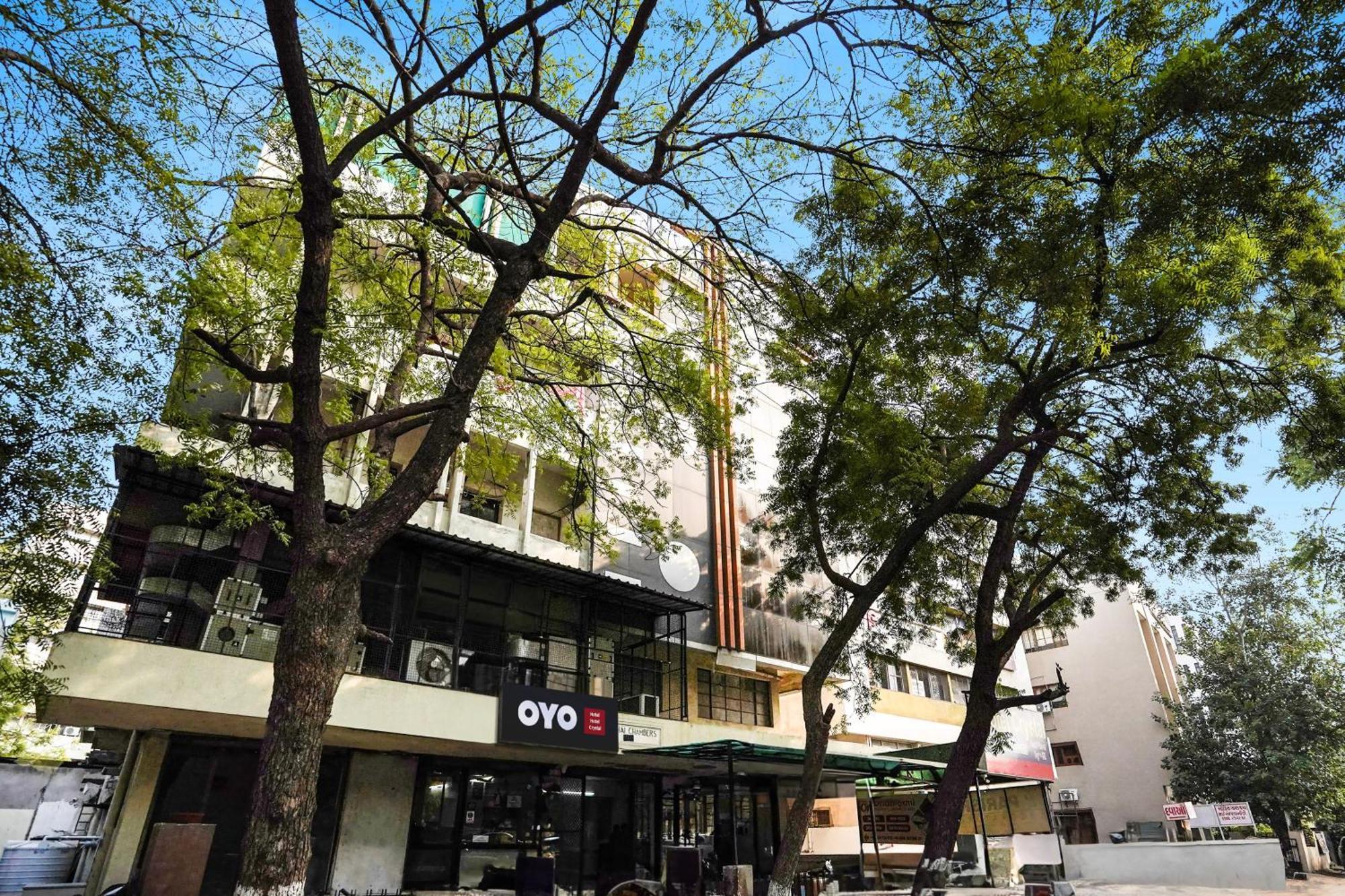 Hotel O Crystal Ahmedabad Eksteriør bilde